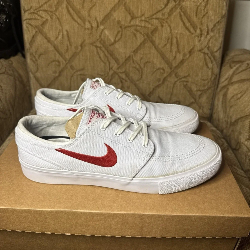 Nike nice very few